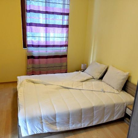 Private Apartments Nevena ปอมโปโรโว ภายนอก รูปภาพ