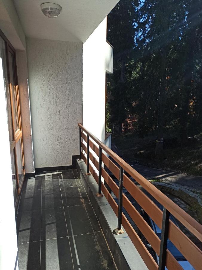Private Apartments Nevena ปอมโปโรโว ภายนอก รูปภาพ