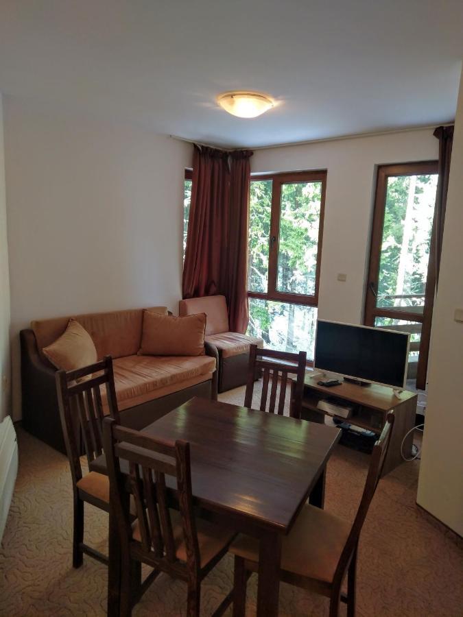 Private Apartments Nevena ปอมโปโรโว ภายนอก รูปภาพ