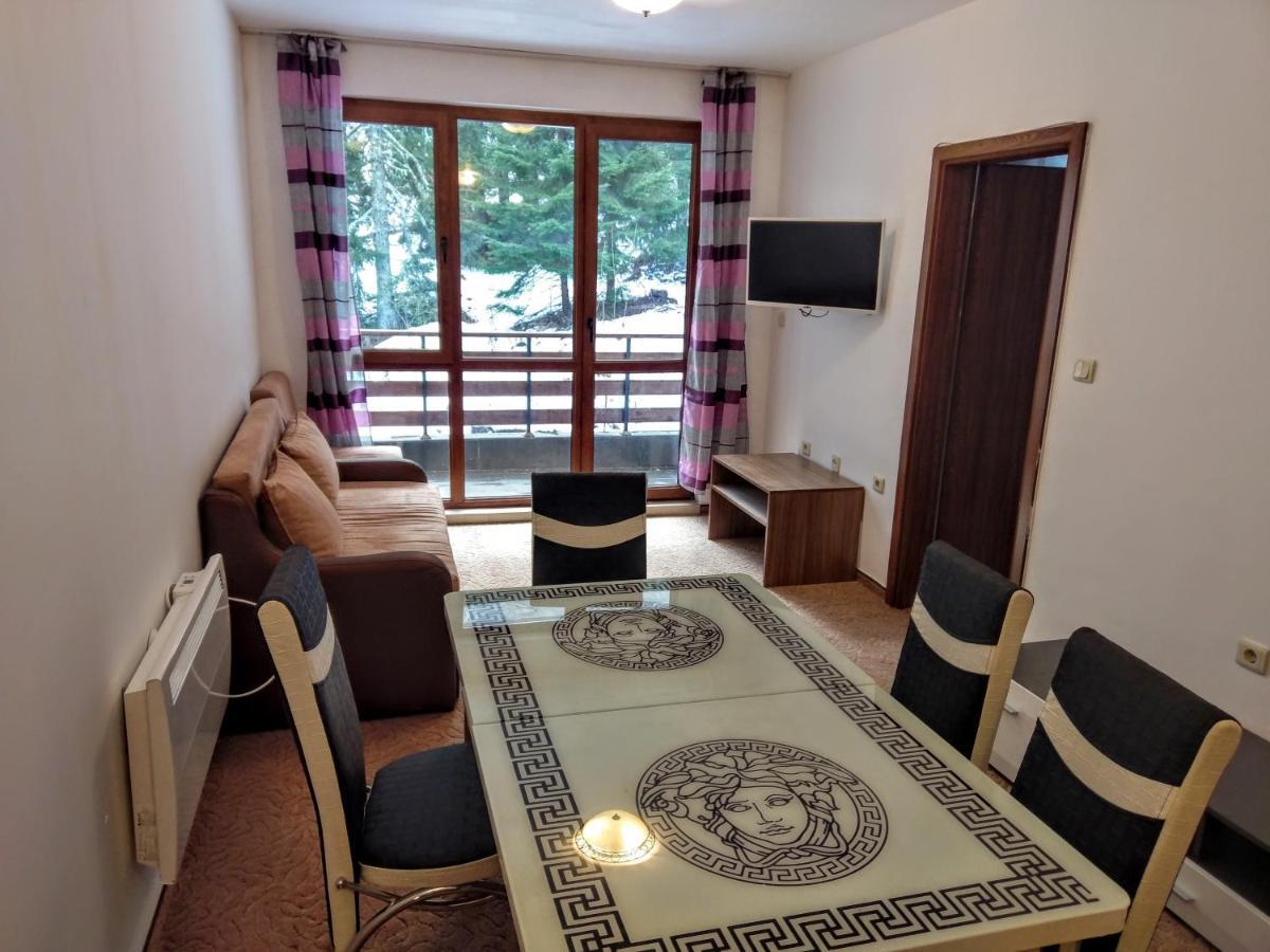 Private Apartments Nevena ปอมโปโรโว ภายนอก รูปภาพ